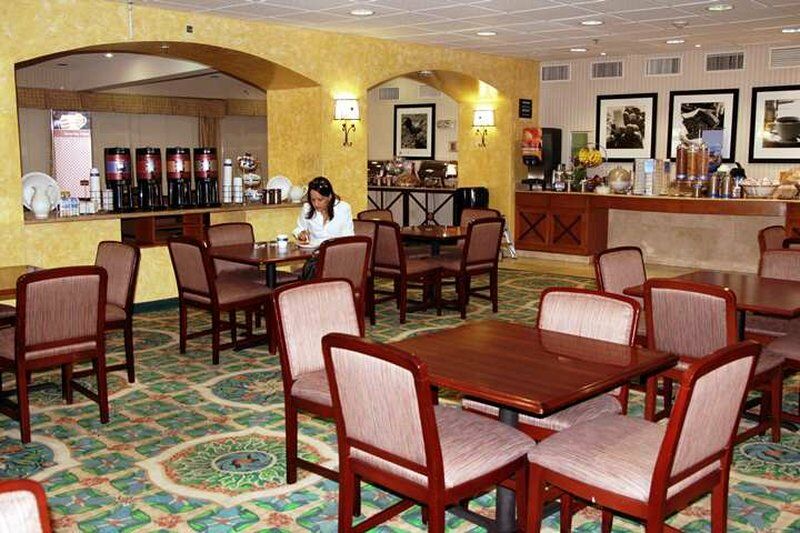 Hampton By Hilton Chihuahua Ξενοδοχείο Εστιατόριο φωτογραφία